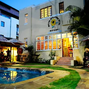  Hostel A Sunflower Stop Backpackers