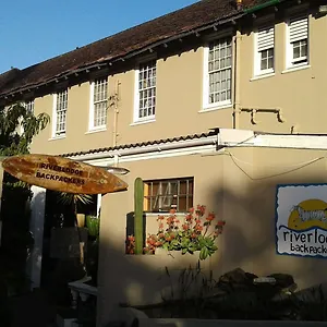  Hostel Riverlodge Backpackers